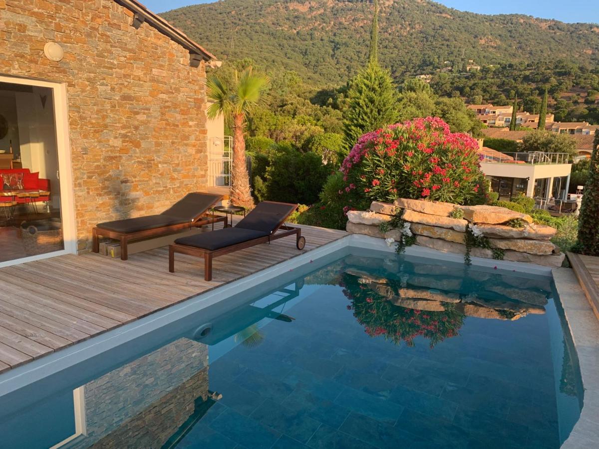 Villa Perla Saint-Tropez Cavalaire Sur Mer, 3-5 Chambres, Vue Mer, Piscine Chauffee Avril A Octobre Exterior foto